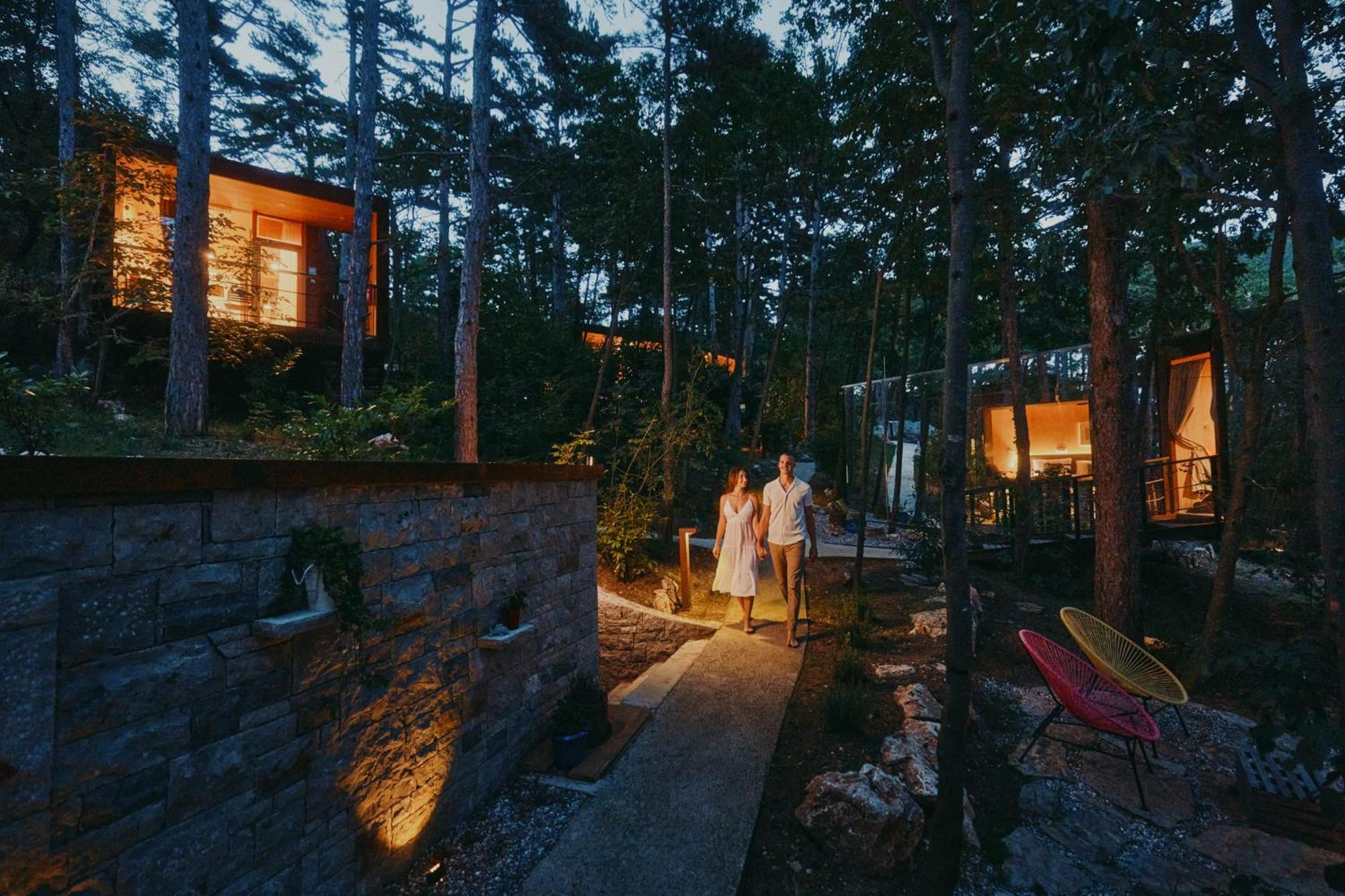 Theodosius Forest Village - Glamping In Vipava Valley Eksteriør bilde